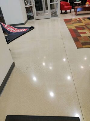 Before & After Commercial Floor Cleaning in Aurora, IL (3)